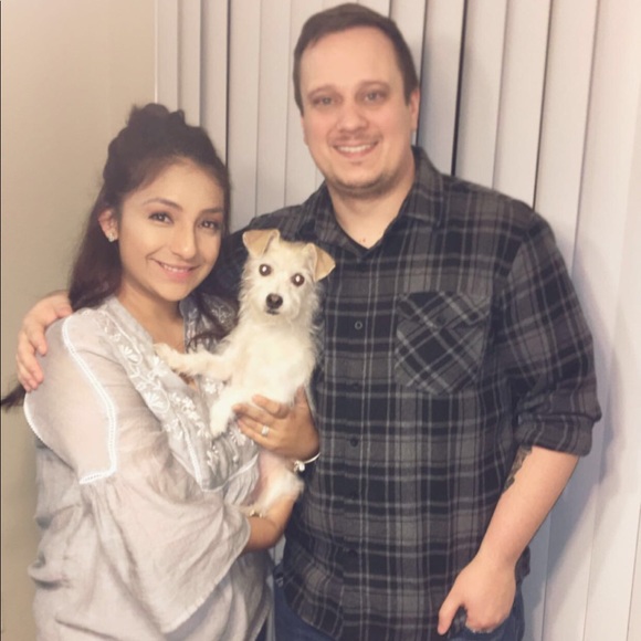 Meet your Posher, Anahi - Picture 1 of 1